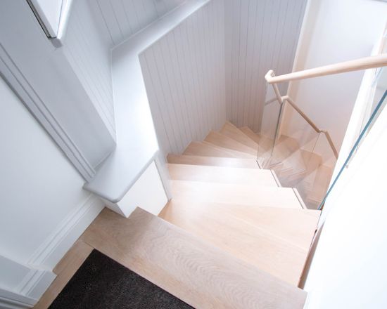 floating oak staircases